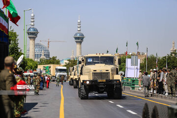 Army Day parade in Iran's Isfahan