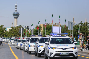 Army Day parade in Iran's Isfahan