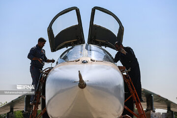 Iran's Army Air Force fighters' parade