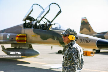 Iran's Army Air Force fighters' parade