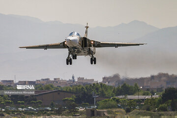 Iran's Army Air Force fighters' parade