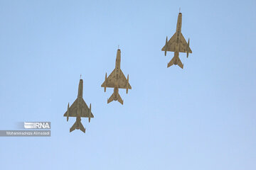 Iran's Army Air Force fighters' parade