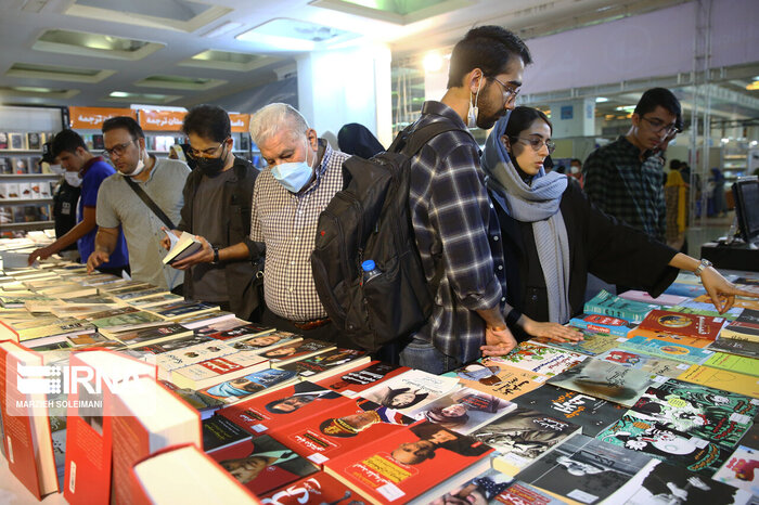 پنج روایت برآنچه از سومین روز نمایشگاه کتاب مازندران گذشت