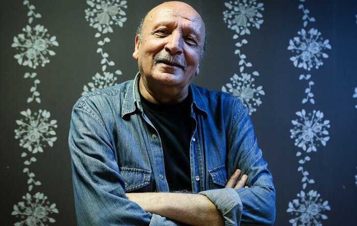 اصغر سمسارزاده: دستمزدی که رادیو به من میدهد برای خرید ۵ قرص نان هم کم است