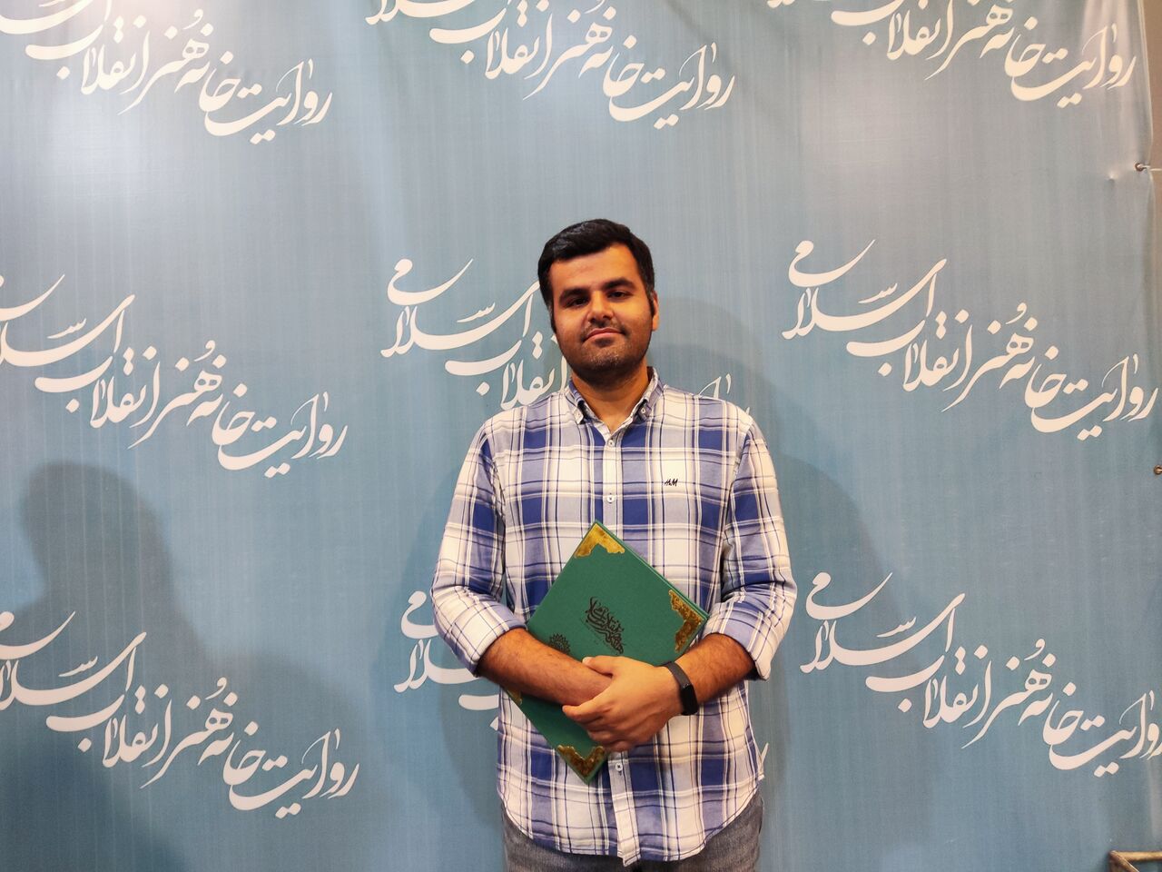 عکاس ایرنای خوزستان شایسته تقدیر در بخش "هنرمند سال هنر انقلاب اسلامی" عکاس ایرنای خوزستان شایسته تقدیر در بخش "هنرمند سال هنر انقلاب اسلامی"