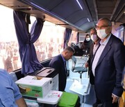 وزیر بهداشت از پایگاه سیار اهدای خون حرم شاهچراغ (ع) بازدید کرد