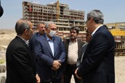 وزیر بهداشت از روند توسعه ۲ پروژه بیمارستانی در شیراز بازدید کرد