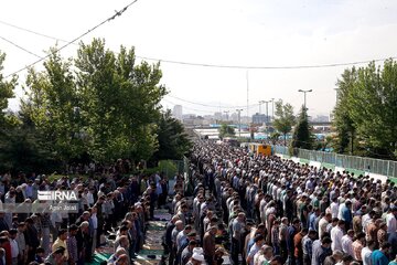 Les images aériennes de la prière de l'Aïd al-Fitr à Téhéran