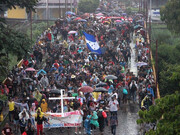 Sale caravana migrante en sur de México para exigir justicia