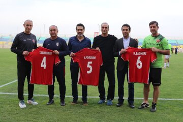 نخستین تمرین پس از شکست استقلال؛ تشکر هواداران پرسپولیس از فاتحان شهرآورد