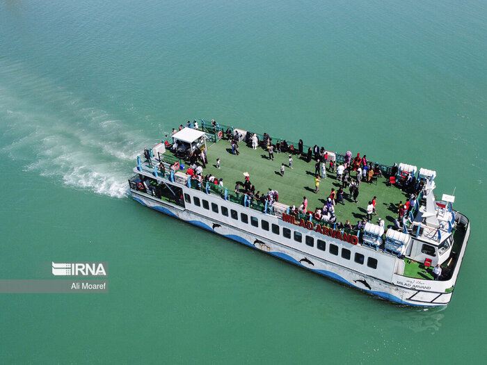 فصل جدید گردشگری دریایی در مازندران/ سفر هیجان‌انگیز مسافران در خزر با کشتی تفریحی