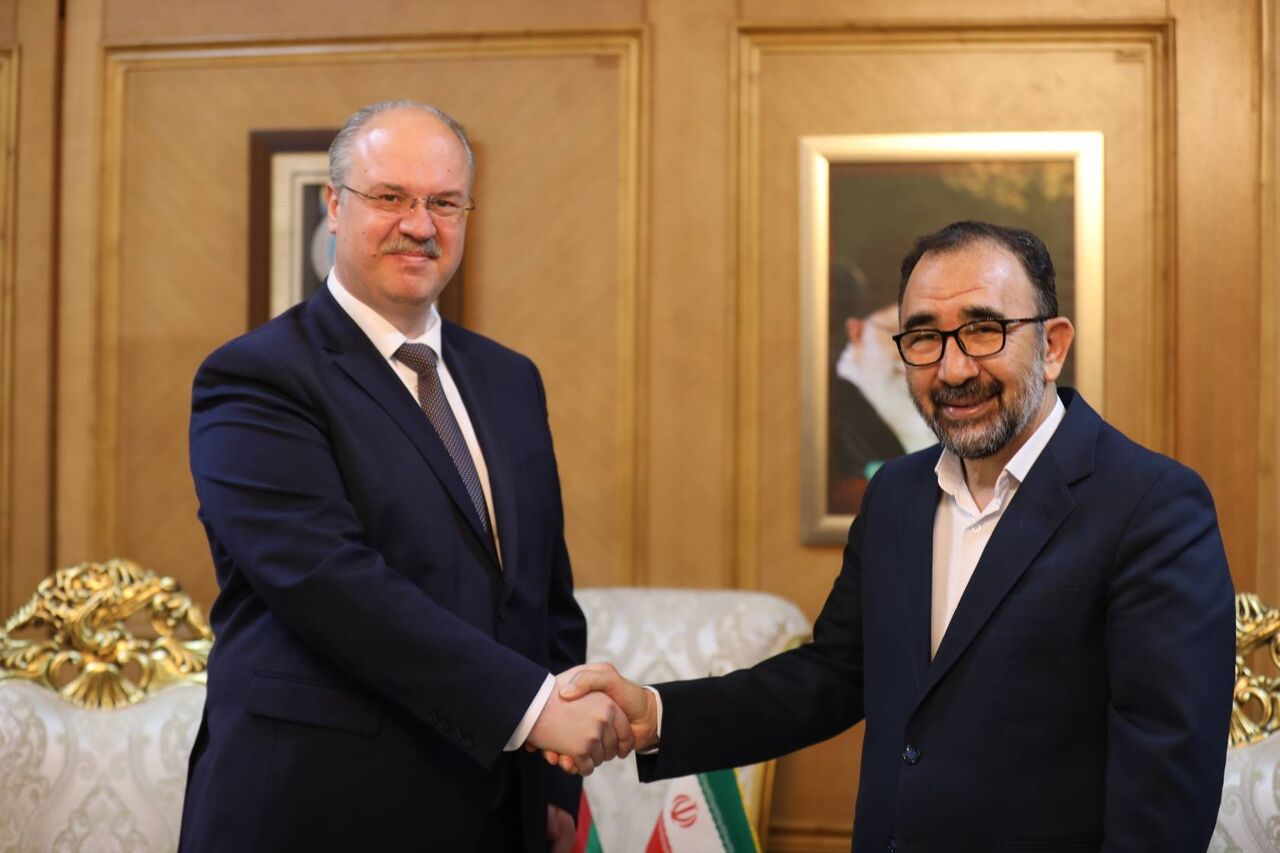 سفیر بلاروس: همکاریهای تجاری با ایران رو به گسترش است 