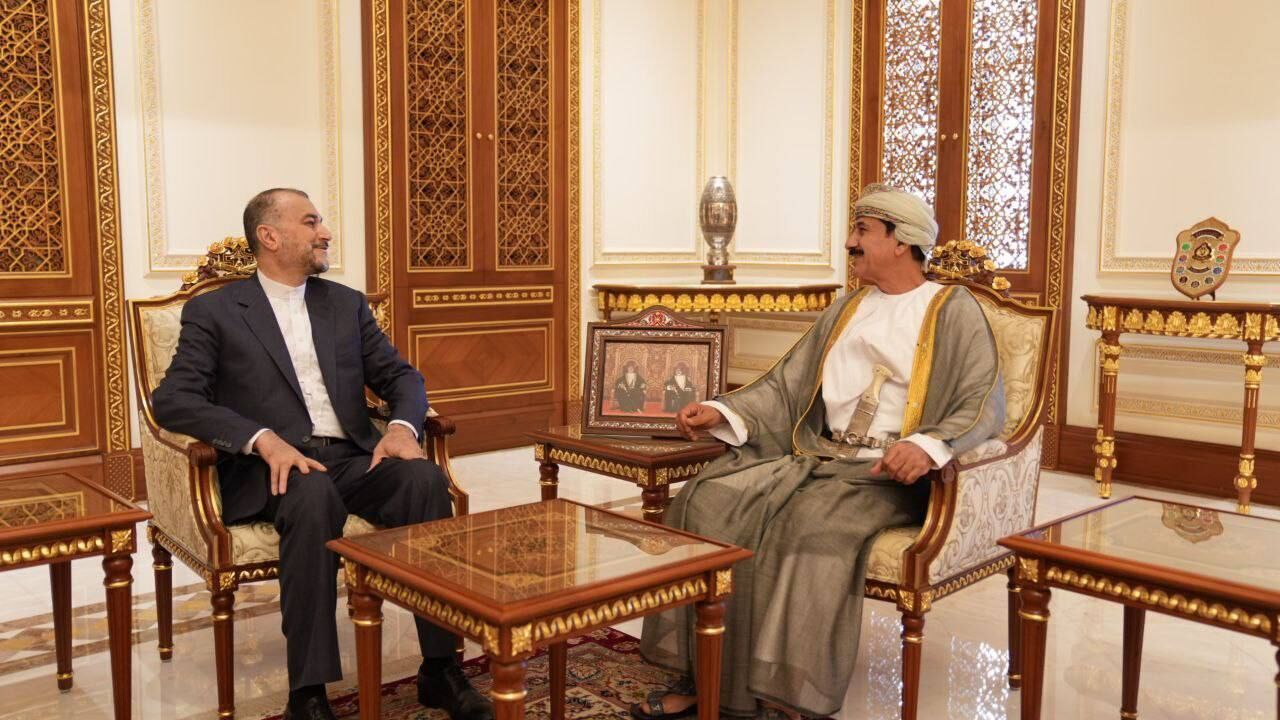 El ministro de Exteriores de Irán espera que los esfuerzos constructivos de Omán refuercen la paz en la región