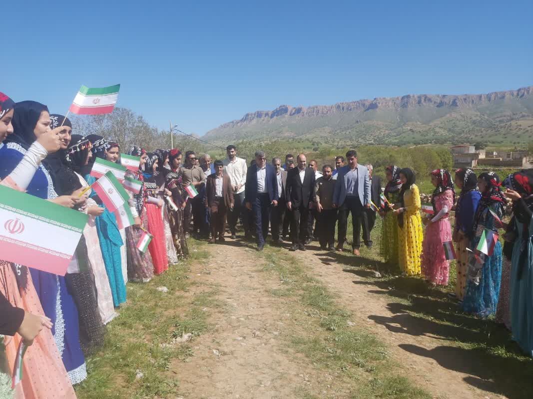 جشنواره روستای سالم در گیلانغرب برگزار شد