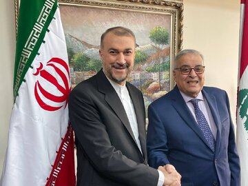 Le ministre iranien des A.E., Hossein Amir Abdollahian rencontre son homologue libanais à Beyrouth