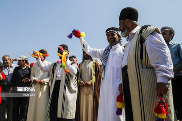 Le premier festival des nomades Shahsavan a eu lieu vendredi soir (28 avril 2023) à Jafarabad de la région Moghan, dans la province turcophone d'Ardabil, au nord-ouest de l’Iran, avec la présence de Seyyed Ezzatullah Zarghami, ministre du Patrimoine culturel, du Tourisme et de l'Artisanat, et des ambassadeurs de l'ECO (l’Organisation de coopération économique). (Photo : Reza Zare)