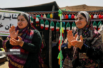 Le premier festival des nomades Shahsavan a eu lieu vendredi soir (28 avril 2023) à Jafarabad de la région Moghan, dans la province turcophone d'Ardabil, au nord-ouest de l’Iran, avec la présence de Seyyed Ezzatullah Zarghami, ministre du Patrimoine culturel, du Tourisme et de l'Artisanat, et des ambassadeurs de l'ECO (l’Organisation de coopération économique). (Photo : Reza Zare)