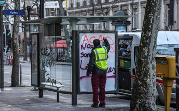 اصلاحات بازنشستگی مکرون؛ خسارت ۱.۶ میلیون یورویی تظاهرات‌ها در پاریس