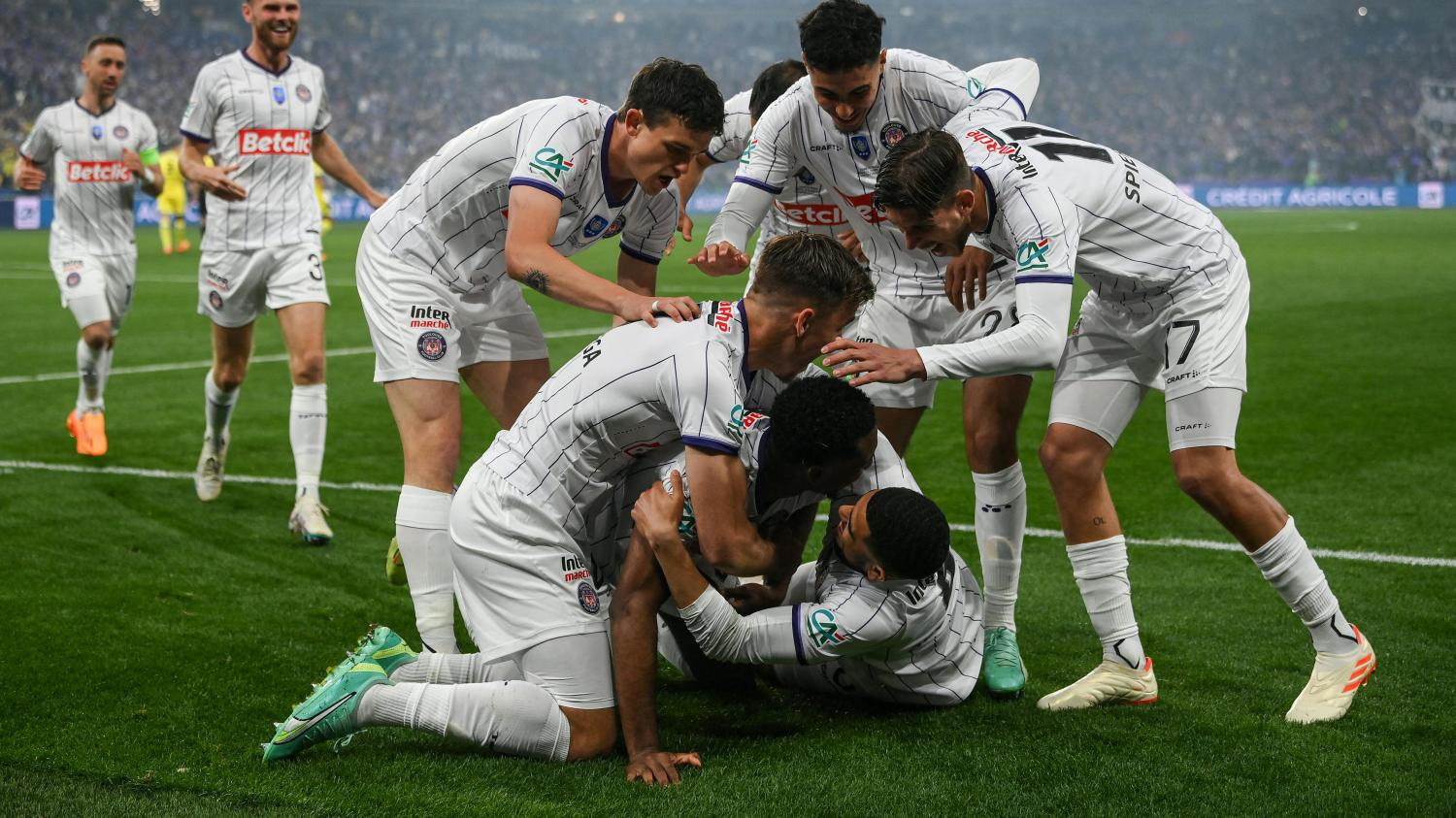 دومین قهرمانی تاریخ تولوز با تحقیر مدافع عنوان قهرمانی در استادوفرانس