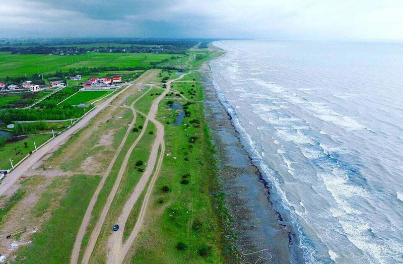 زیباترین سواحل ایران برای شنا و استراحت