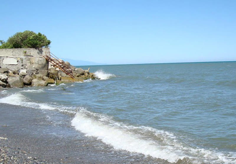 زیباترین سواحل ایران برای شنا و استراحت