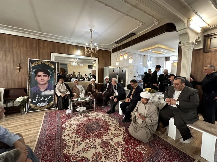 امام جمعه سبزوار: شهید آمر به معروف اسوه غیرت در عصر تهاجم فرهنگی است