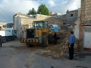 شهردار منطقه ۸ کرمانشاه: خانه‌های مخروبه محله «آقاجان» در حال تخریب است