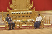 تاکید وزیر خارجه چین بر حمایت از میانمار در دیدار با رهبر دولت نظامیان این کشور