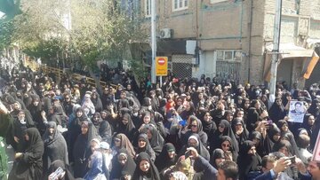 Funeral por el mártir Hamidreza Aldaghi en Mashhad 
