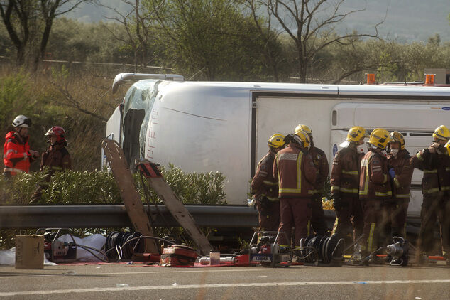 تصادف اتوبوس حامل کارگران مهاجر در اسپانیا یک کشته و ۳۹ مجروح برجای گذاشت