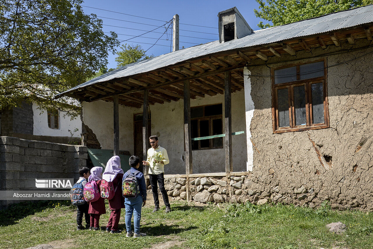 خدمات‌دهی به ۶ روستای مراوه‌تپه پس از ۱۸ سال بلاتکلیفی انجام می‌شود