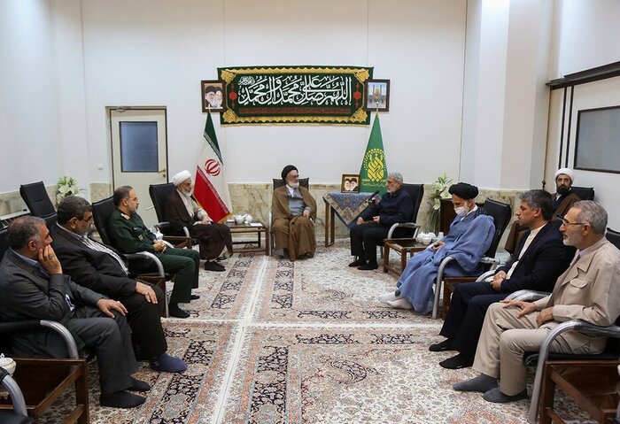 سردار قاآنی حرم مطهر حضرت معصومه (س) را زیارت کرد