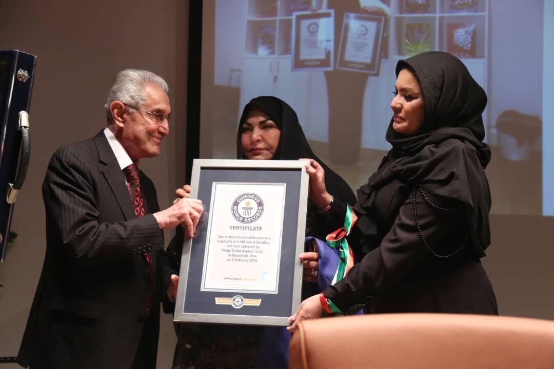 Female Iranian swimmer sets 4th Guinness record
