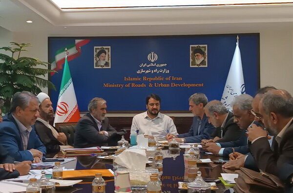 روز پُرکار استاندار برای پیگیری مطالبات توسعه ای فارس 