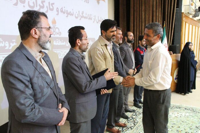 توسعه منطقه ویژه اقتصادی پتروشیمی اشتغال محور است/ قشر کارگر مجاهدان جنگ اقتصادی هستند