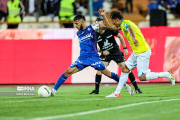 Esteghlal F.C. vs Sanat Naft Abadan F.C.