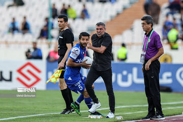 Esteghlal F.C. vs Sanat Naft Abadan F.C.