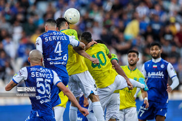 Esteghlal F.C. vs Sanat Naft Abadan F.C.