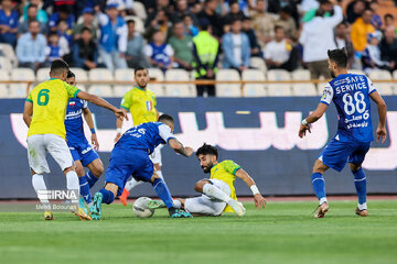 Esteghlal F.C. vs Sanat Naft Abadan F.C.