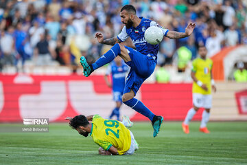 Esteghlal F.C. vs Sanat Naft Abadan F.C.