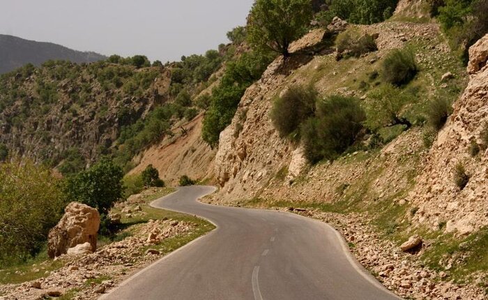 خدمات رسانی دولت به ساکنان روستاهای تنگ تامرادی بویراحمد سرعت می‌گیرد 