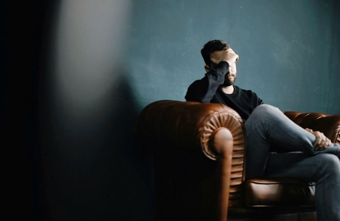 چگونه با رنج رها شدن کنار بیاییم؟