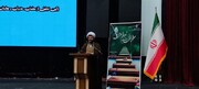 امام جمعه شهرقدس: کار معلم هویت بخشی به جامعه است