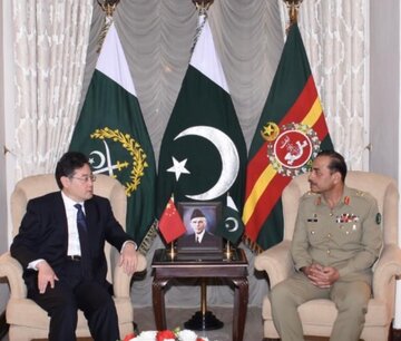 فرمانده ارتش پاکستان نقش چین را در ارتقای صلح و ثبات منطقه‌ای ستود
