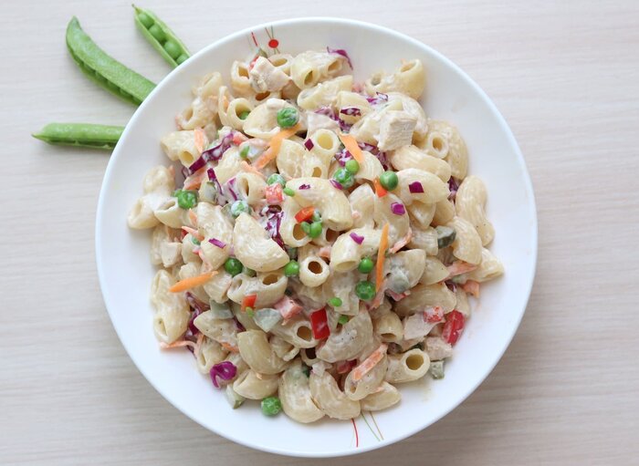 طرز تهیه سالاد ماکارونی با کالباس؛ از ساده تا مجلسی