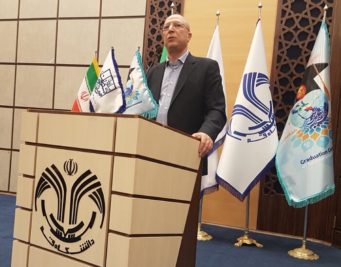 دانشآموختگان بینالمللی دانشگاههای کشور در قم تجلیل شدند