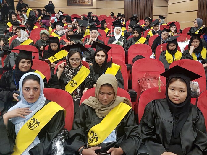 دانشآموختگان بینالمللی دانشگاههای کشور در قم تجلیل شدند