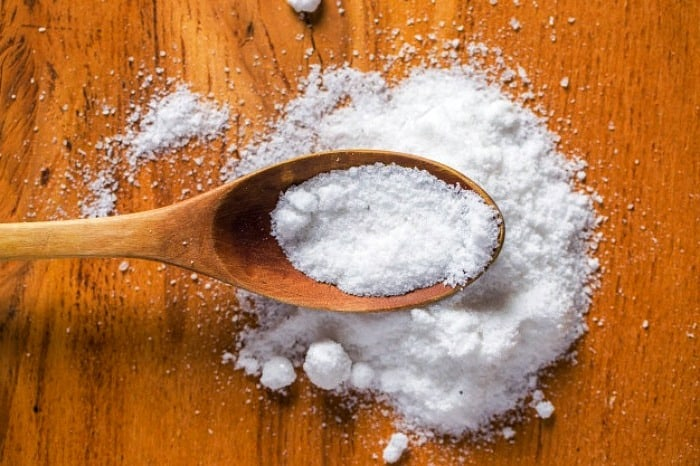 عوارض ماندن آب در گوش و روش خانگی خشک کردن آن