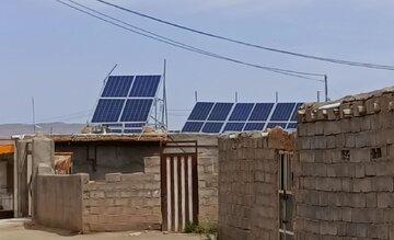 ۱۸۲ نیروگاه خورشیدی کوچک مقیاس در نیشابور به بهره‌برداری رسید + فیلم