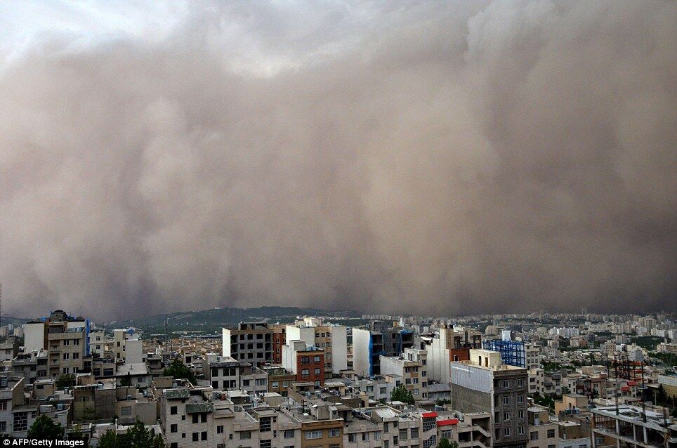 Tehran to host int'l conference on sand and dust storms: UN envoy